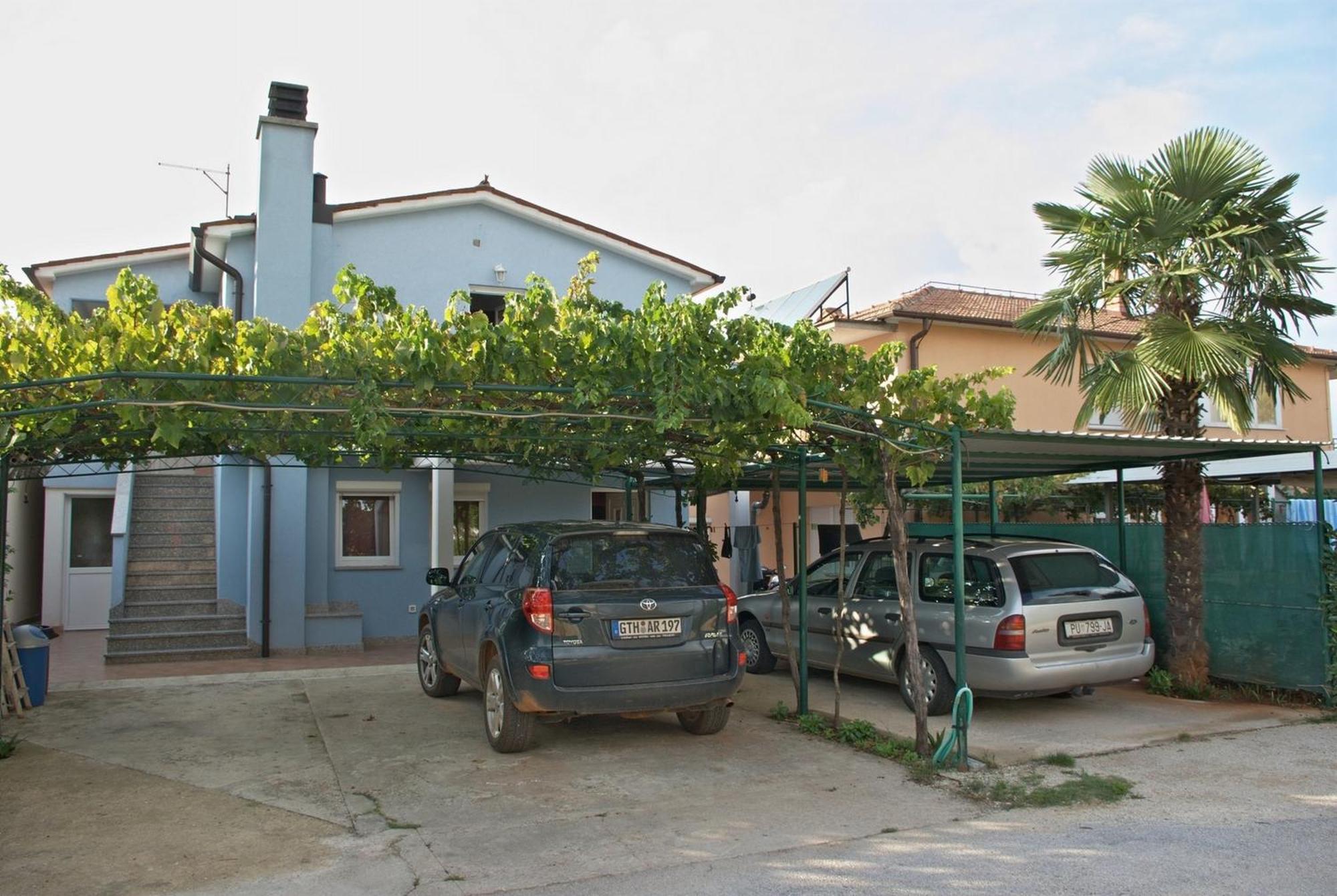 Apartments & Rooms Barbara Умаг Екстериор снимка