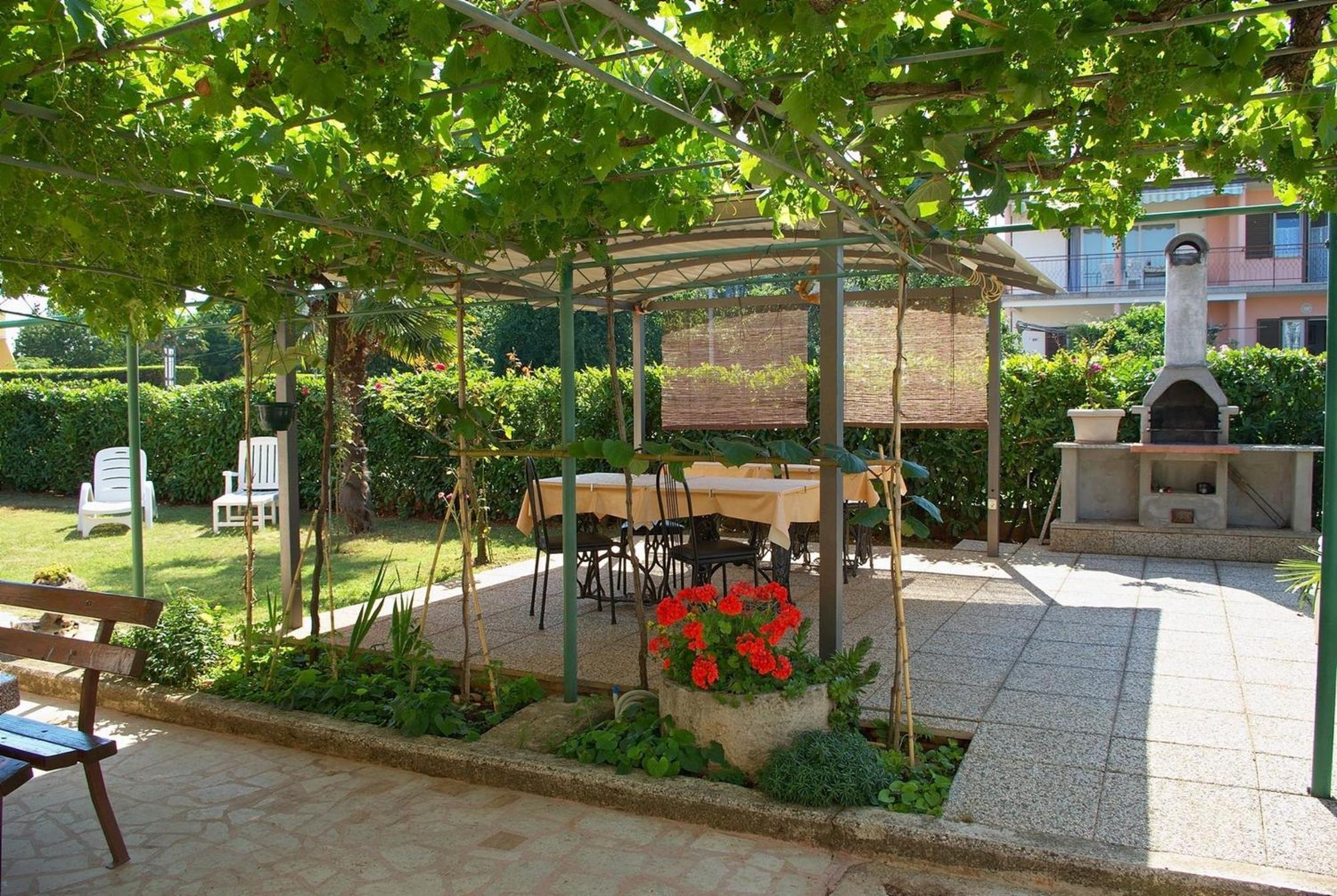 Apartments & Rooms Barbara Умаг Екстериор снимка