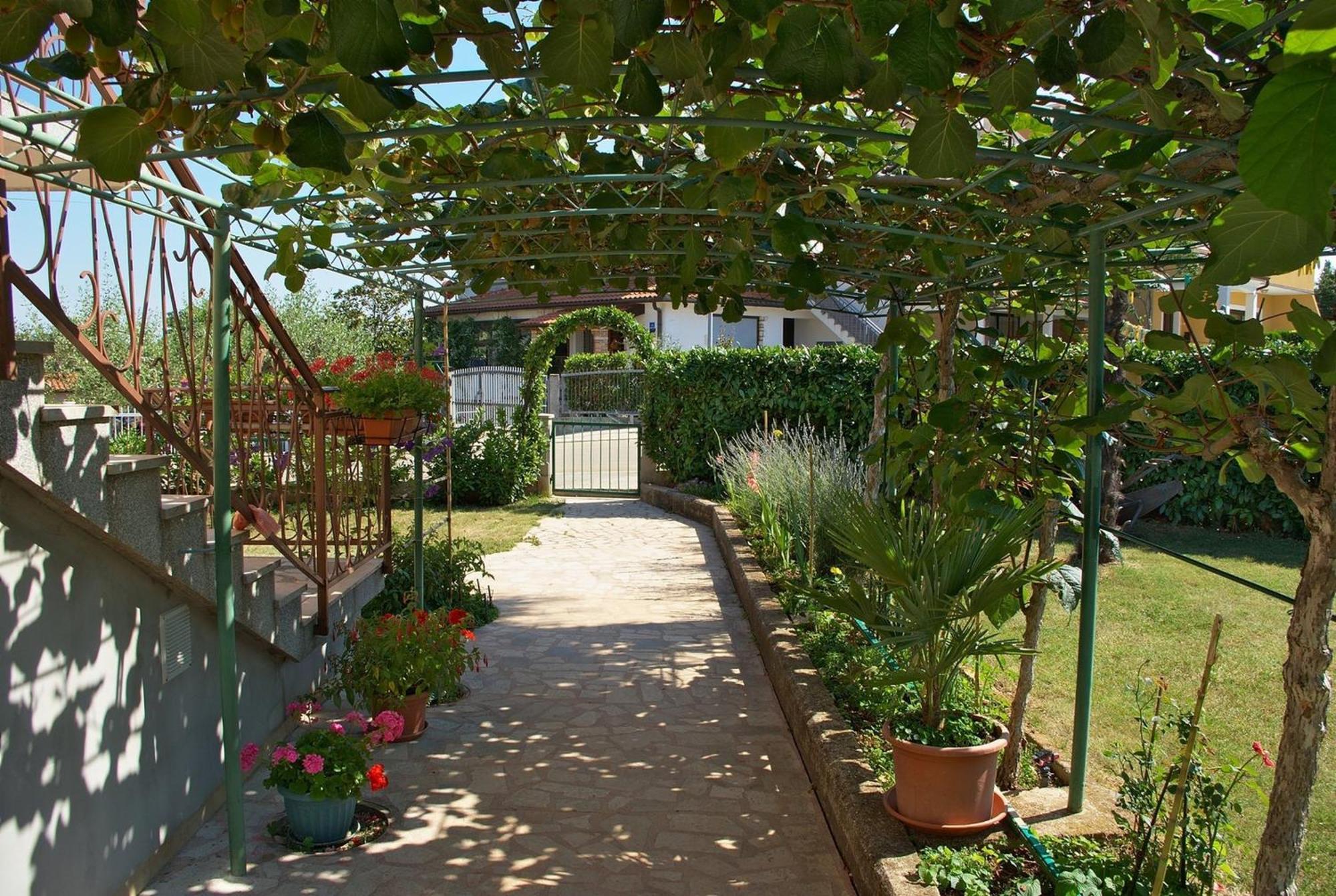 Apartments & Rooms Barbara Умаг Екстериор снимка